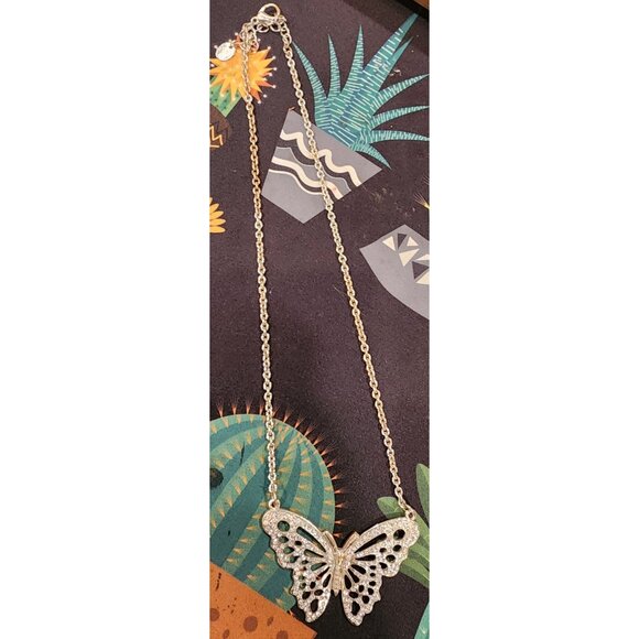 Butterfly Pendant Necklace With Rhinestones. Chain Lobster Clasp Closure. - Picture 2 of 4